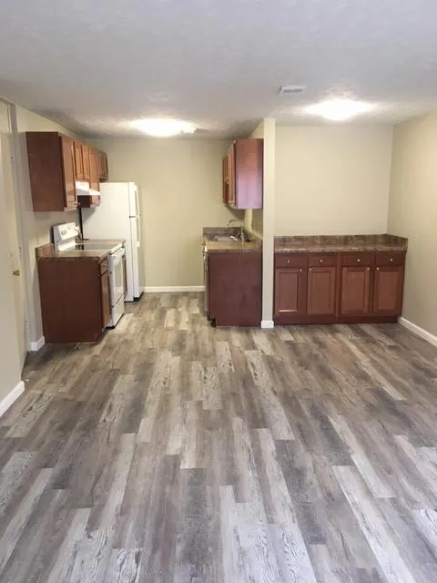 30 E Lane Ave 2BR Apt 101 ~ Renovated