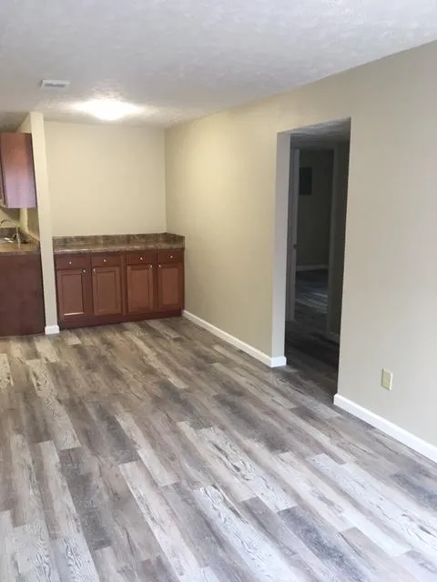 30 E Lane Ave 2BR Apt 101 ~ Renovated