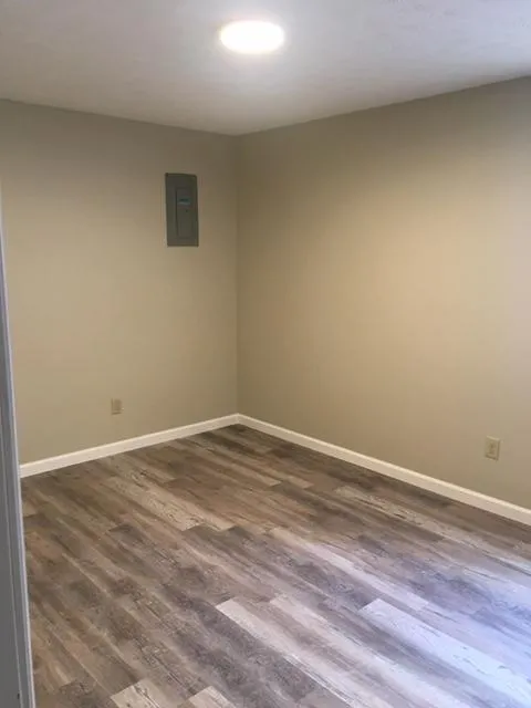 30 E Lane Ave 2BR Apt 101 ~ Renovated