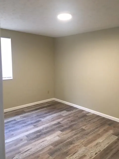 30 E Lane Ave 2BR Apt 101 ~ Renovated