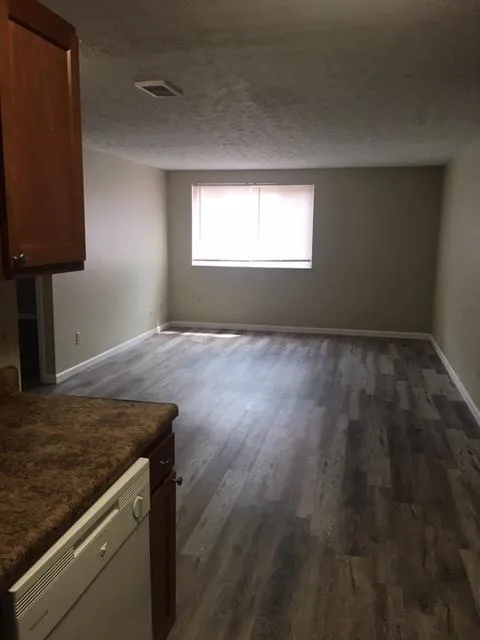 30 E Lane Ave 2BR Apt 101 ~ Renovated
