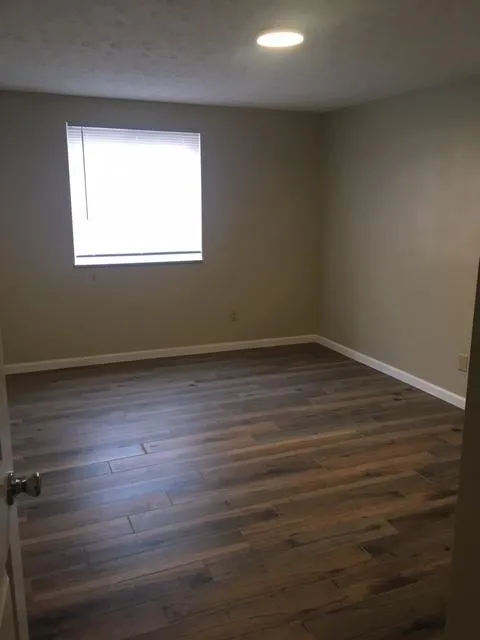 30 E Lane Ave 2BR - Renovated Unit (104 and 201)