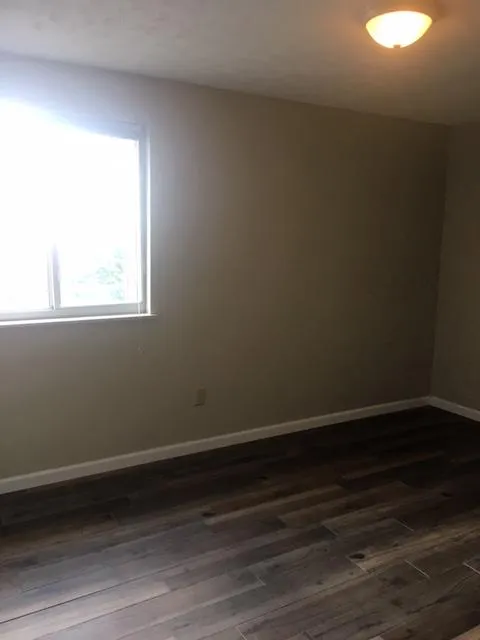 30 E Lane Ave Apt 302 ~ Renovated 
