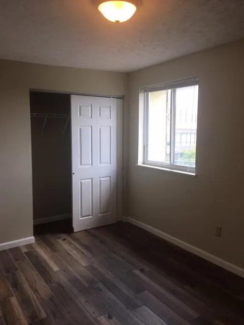 30 E Lane Ave Apt 302 ~ Renovated 