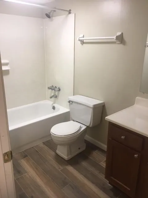 30 E Lane Ave Apt 302 ~ Renovated 