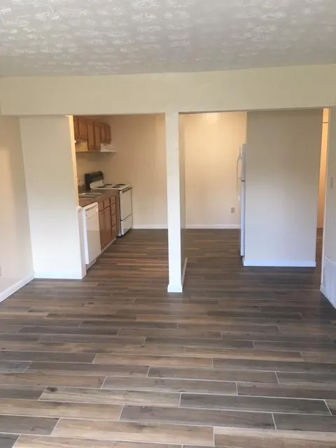 30 E Lane Ave Apt 303 ~ Updated