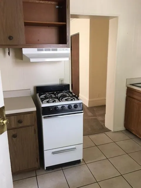 30 W 10th Ave Apt B
