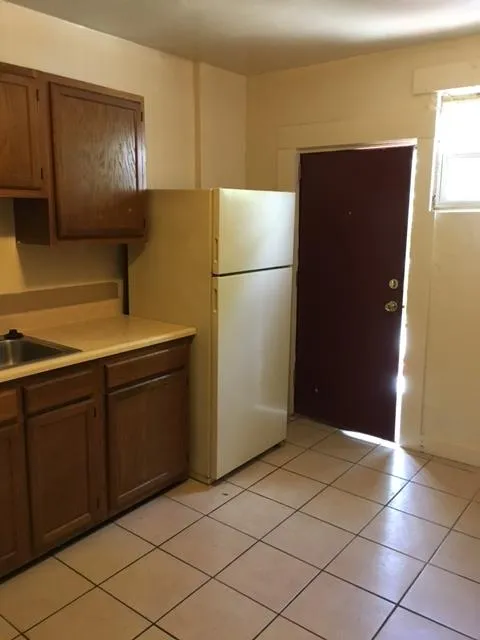 30-32 W 10th Ave Apt D