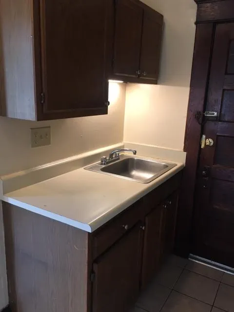 32 W 10th Ave Apt A