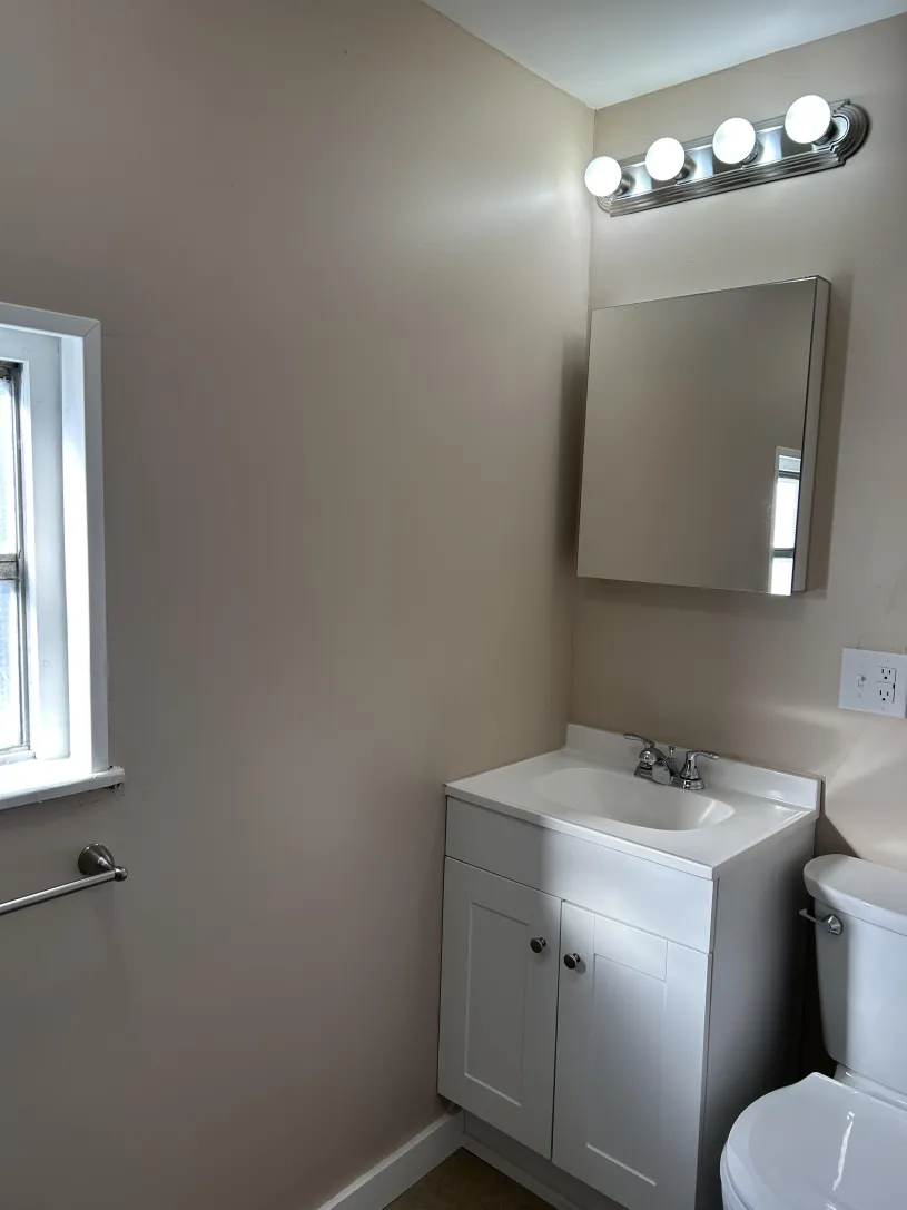 32 W 10th Ave Apt B