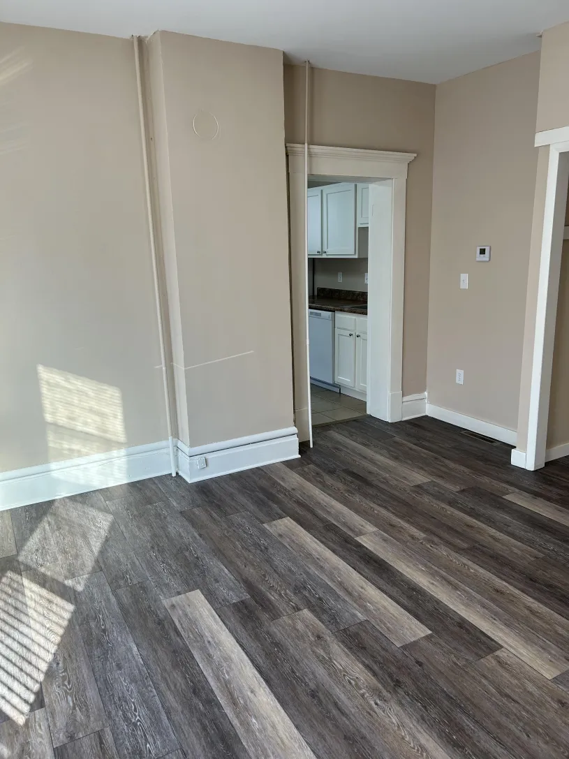32 W 10th Ave Apt B