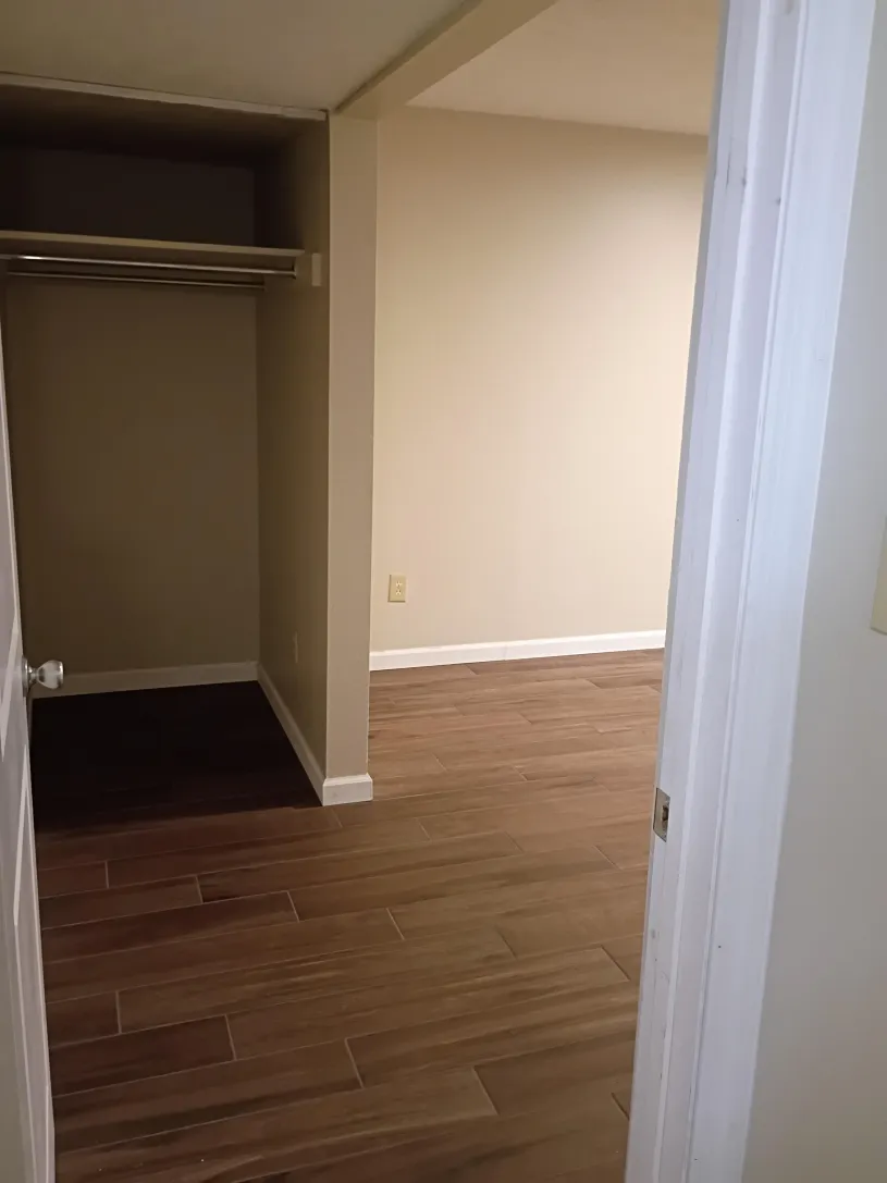 30 E Lane Ave Apt 103 ~ Renovated 3 bedroom 