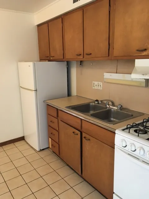 40 E Lane Ave 1BR