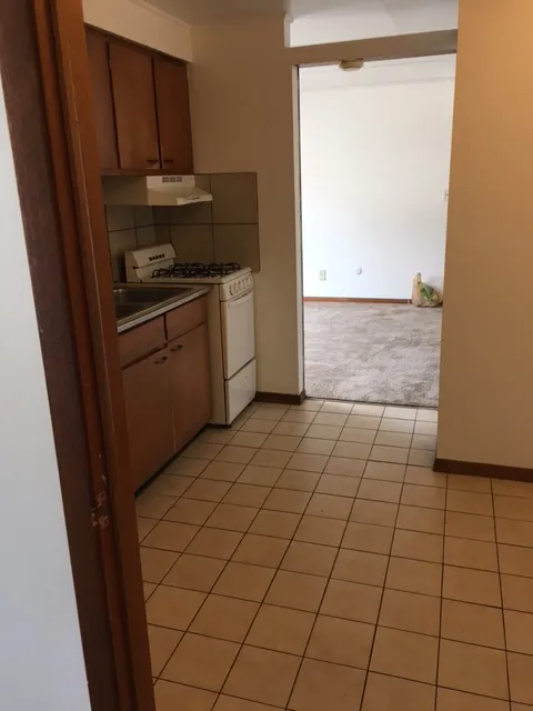 40 E Lane Ave 1BR