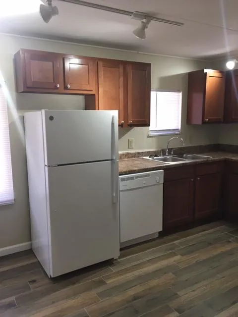 40 E Lane Ave 2BR - Renovated Unit