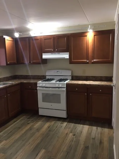 40 E Lane Ave 2BR - Renovated Unit