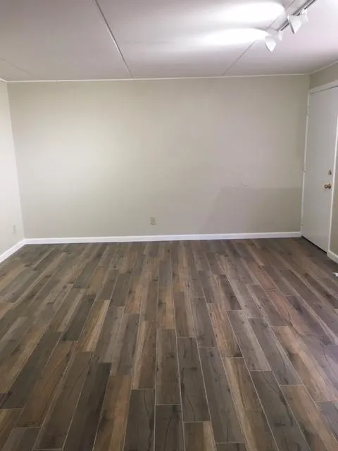 40 E Lane Ave 2BR - Renovated Unit