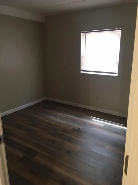 40 E Lane Ave 2BR - Renovated Unit