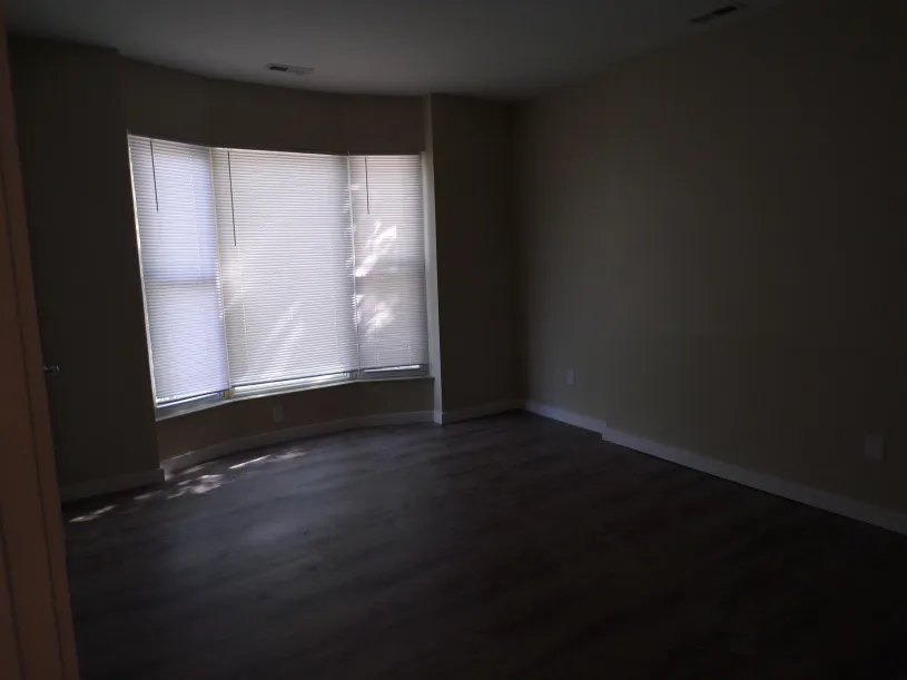46 W 10th Ave Apt B ~ 5BR