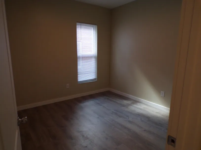 46 W 10th Ave Apt B ~ 5BR