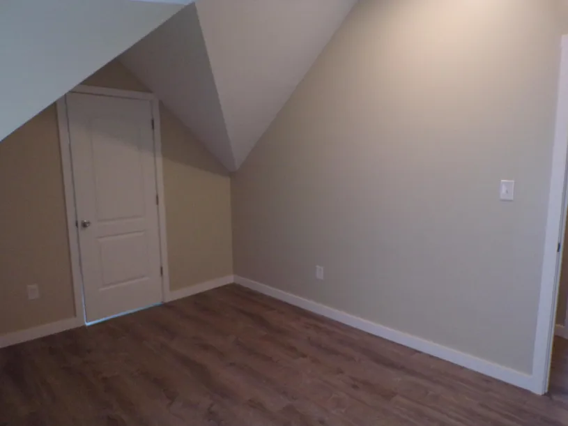46 W 10th Ave Apt B ~ 5BR