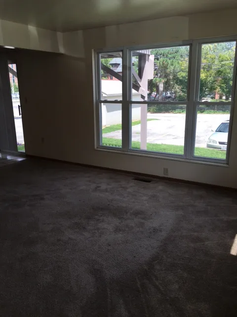 46 W 10th Ave Apt C ~ 4BR