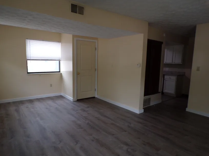 50 W Northwood Ave - Townhouse