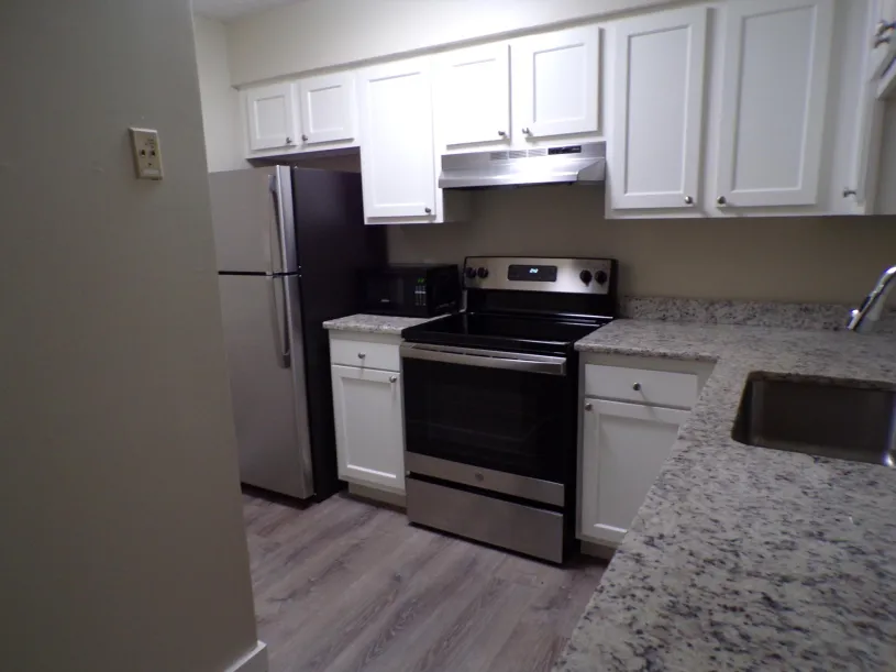 50 W Northwood Ave - Townhouse