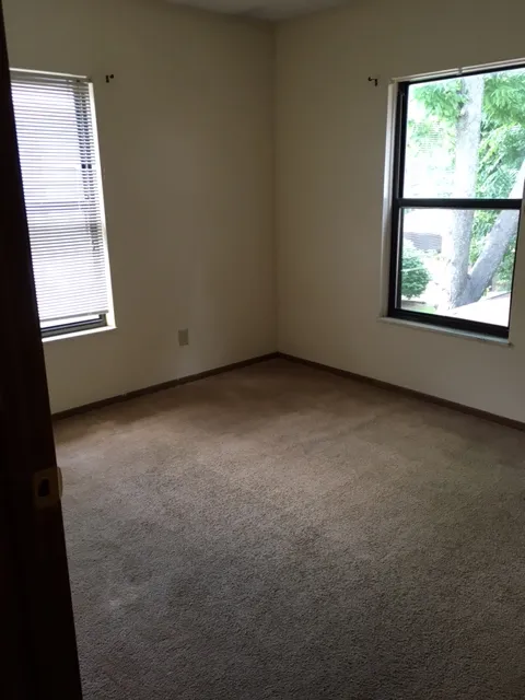 56 W Northwood Ave