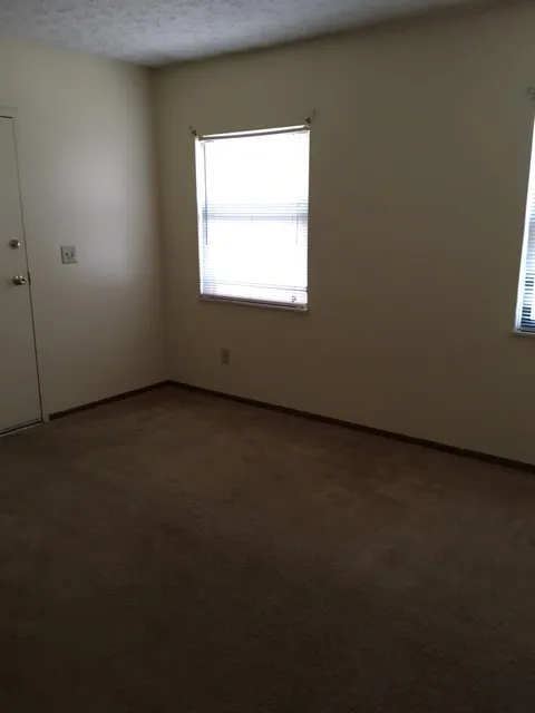 56 W Northwood Ave