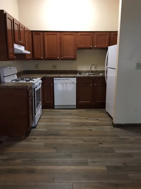 60 W Northwood Ave