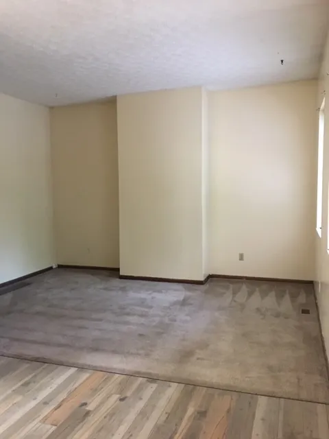 60 W Northwood Ave