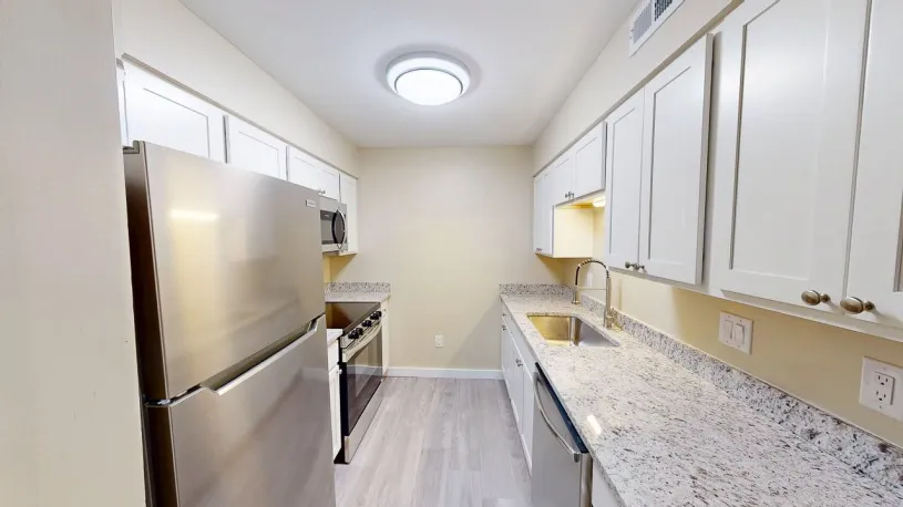 63 E 14th Ave Apt C ~ Newly renovated! 