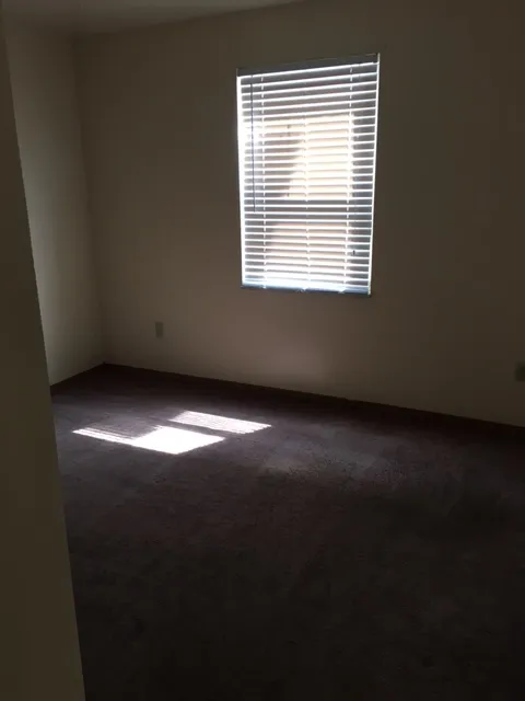 63 E 14th Ave 5BR