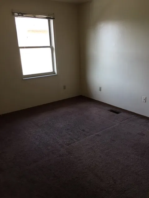 63 E 14th Ave 5BR