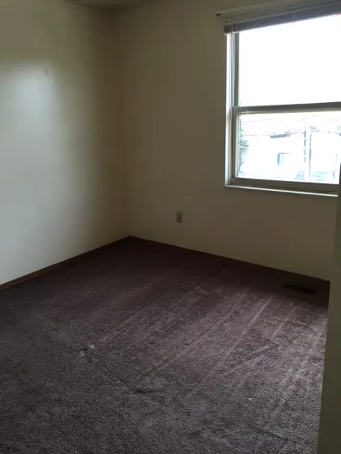 63 E 14th Ave 5BR