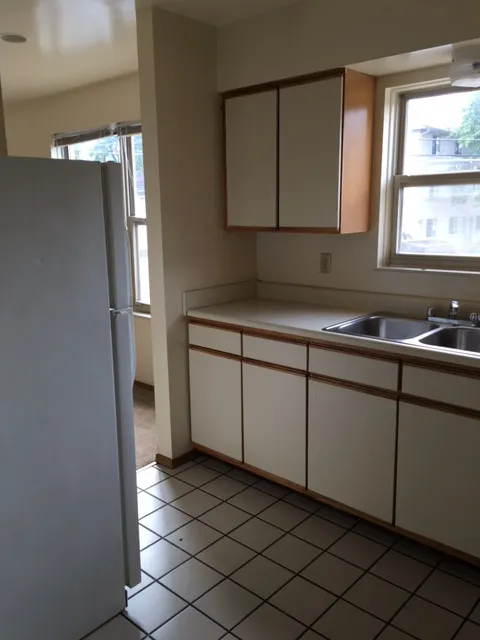 63 E 14th Ave 5BR