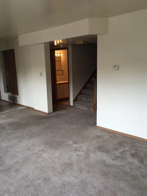 63 E 14th Ave 5BR