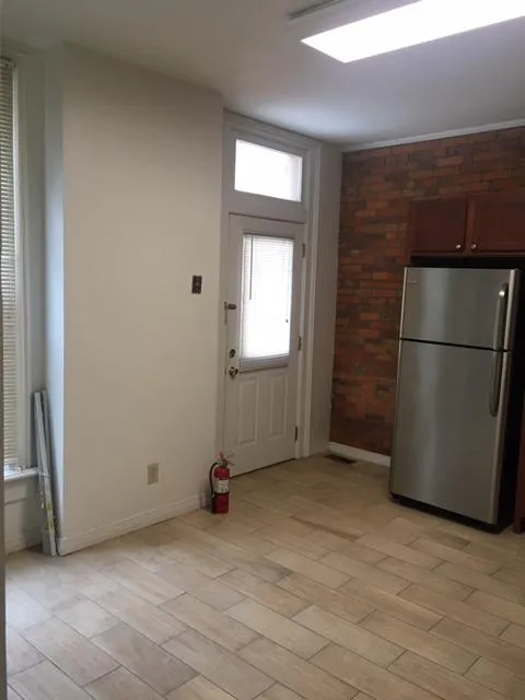 685 Dennison Ave