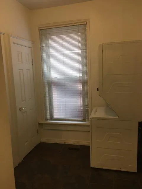 685 Dennison Ave