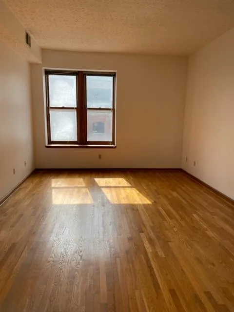 687 N High St - 1BR - Unit 2C