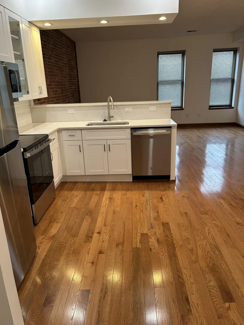 687 N High St Apt 2F