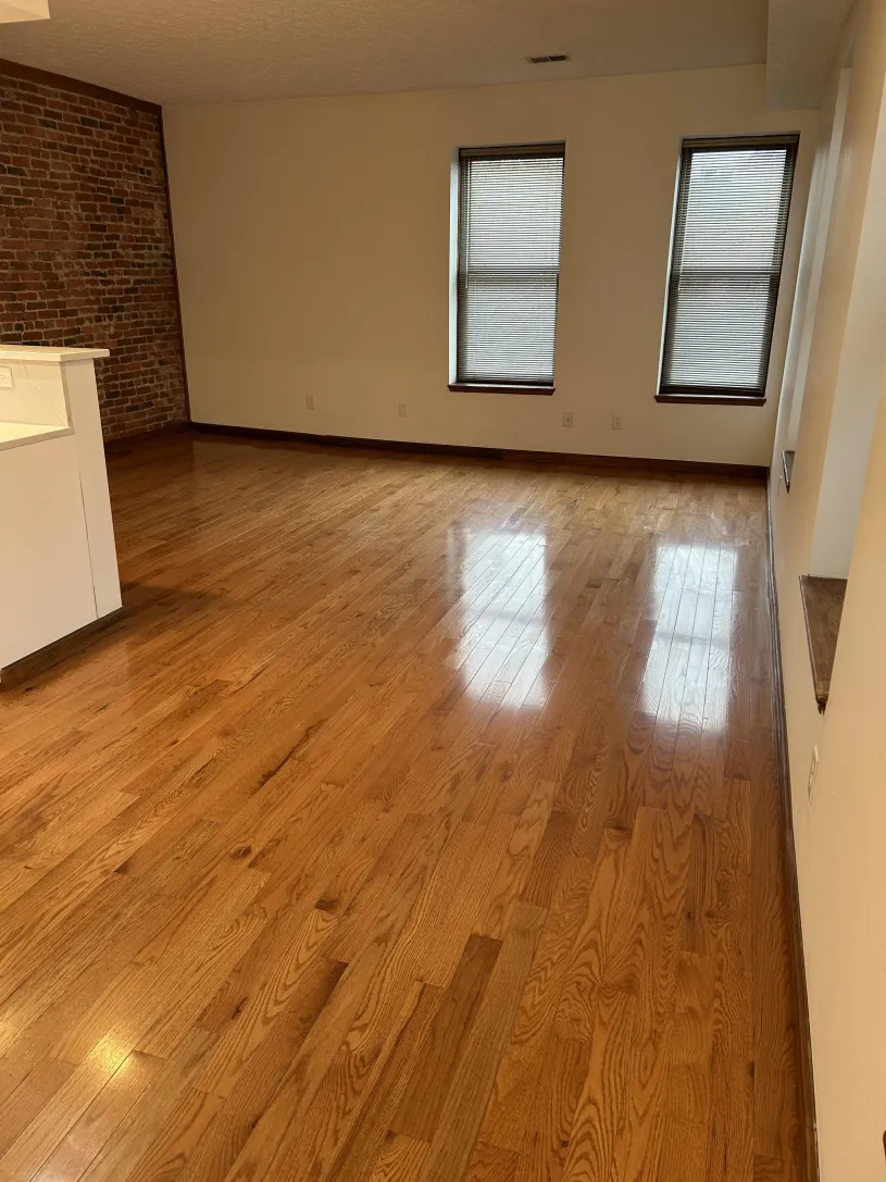 687 N High St Apt 2F