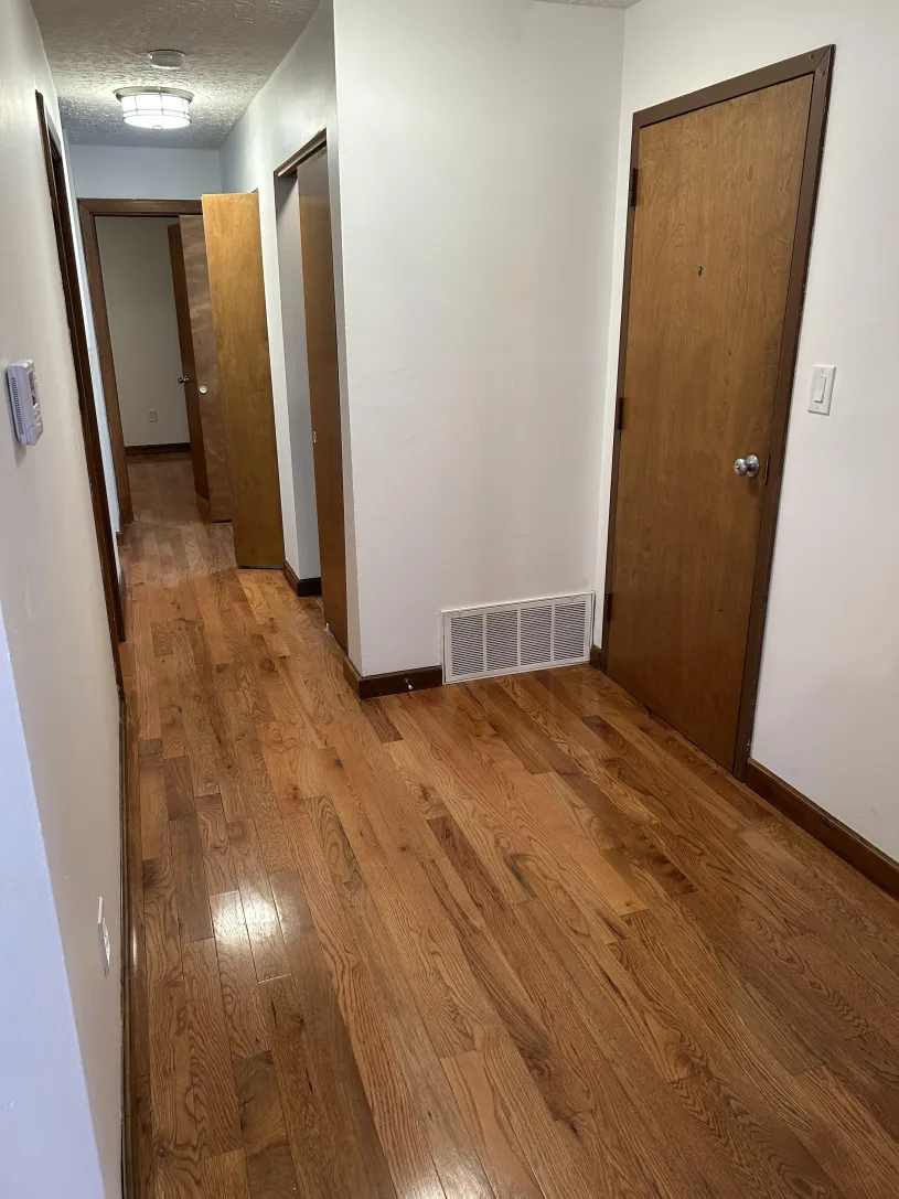 687 N High St Apt 2F