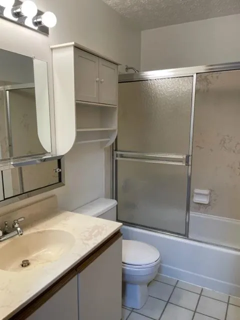 687 N High St - Efficiency - Unit 3G