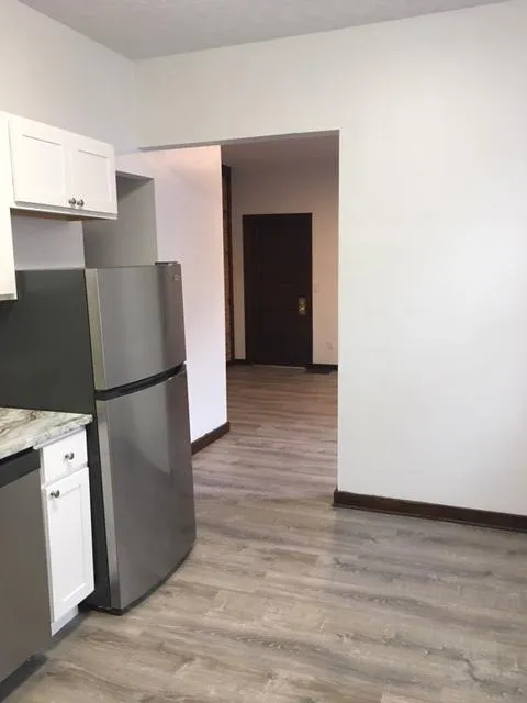 691 Dennison Ave apt B