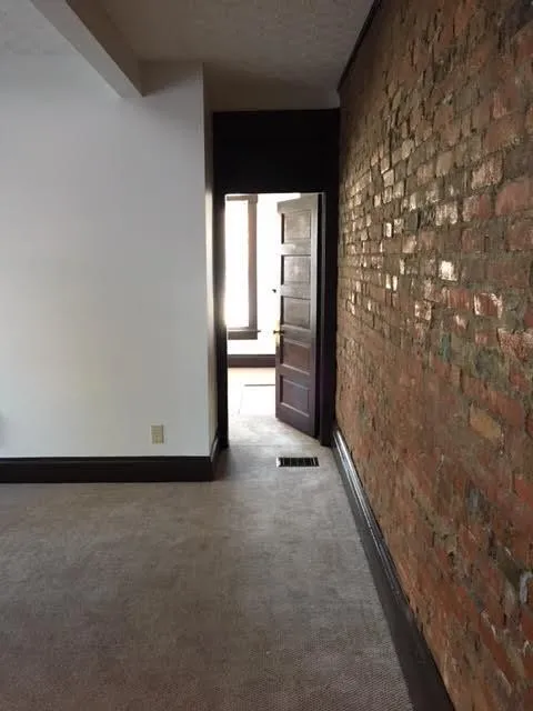 693 Dennison Ave Apt C