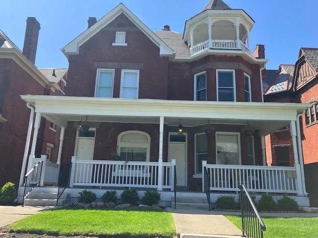 737 Dennison Ave - 737B
