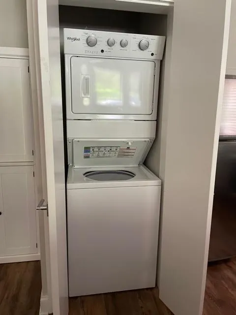 737 Dennison Ave - 737B