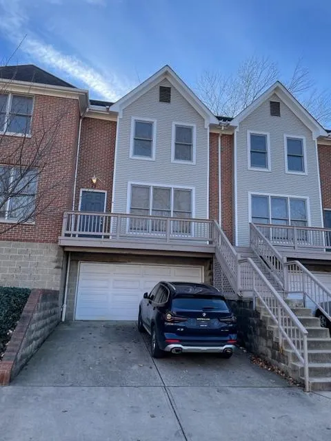 75 Wilber Avenue